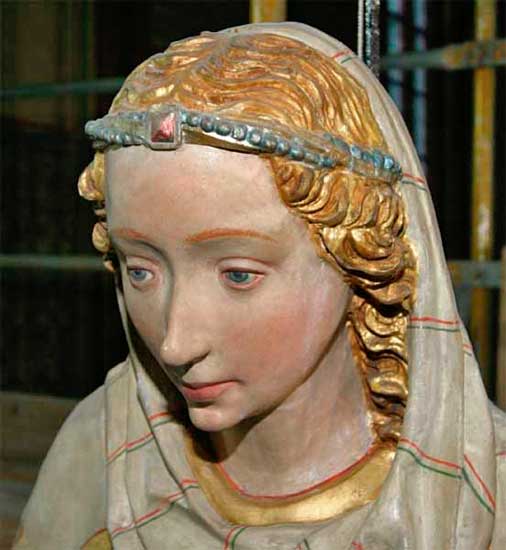 Kopf der Maria von der Triumpfkreuzgruppe, Fotografie: Ulrike Wittig.