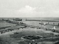Hafeneinfahrt mit Fhrschiff um 1930 (Sammlung Detlev Preu)