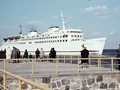 Fhrschiff der DR Warnemnde zwischen den Molen 1965 (Sammlung Peter Noak)